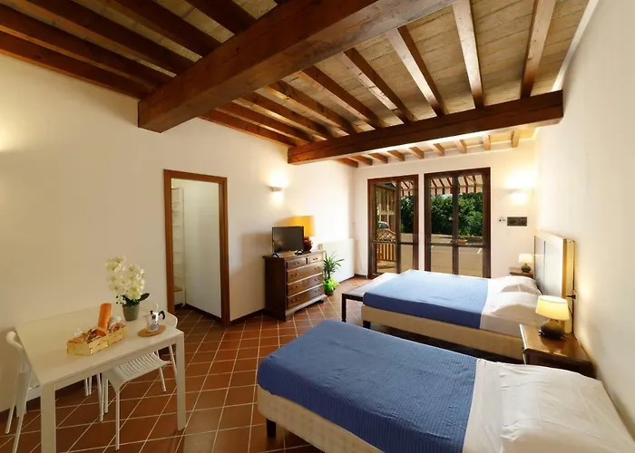 La Corte Del Mulino Aparthotel 4*