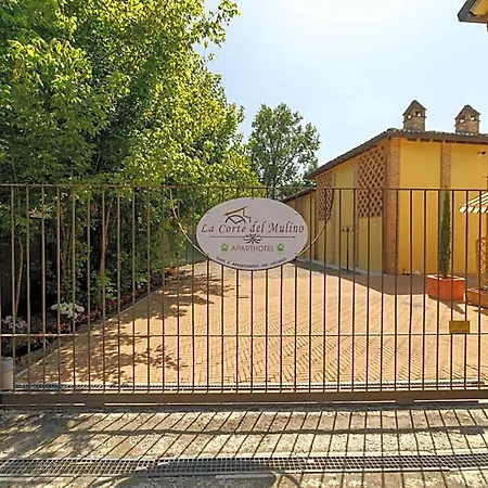 La Corte Del Mulino Aparthotel