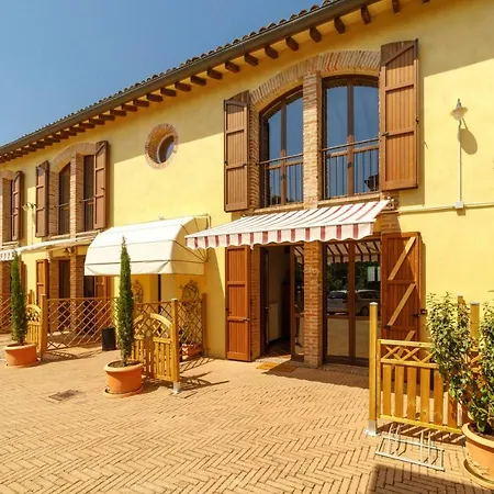 La Corte Del Mulino 4*