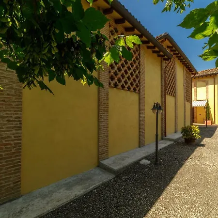 La Corte Del Mulino 4*