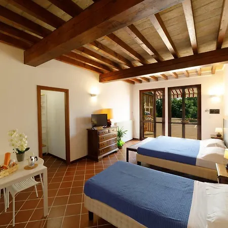 La Corte Del Mulino Lejlighedshotel 4*