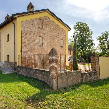 La Corte Del Mulino Aparthotel 4*