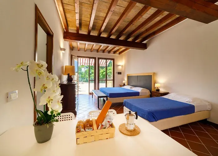 La Corte Del Mulino Aparthotel 4*